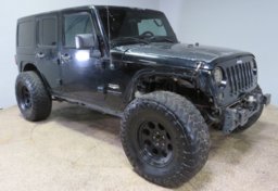 2012 Jeep Wrangler Unlimited - Image 2