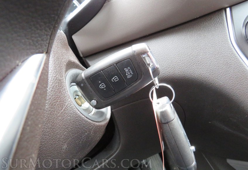 2020 Hyundai Santa Fe - Image 35