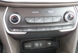 2020 Hyundai Santa Fe - Image 38