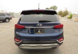 2020 Hyundai Santa Fe - Image 11