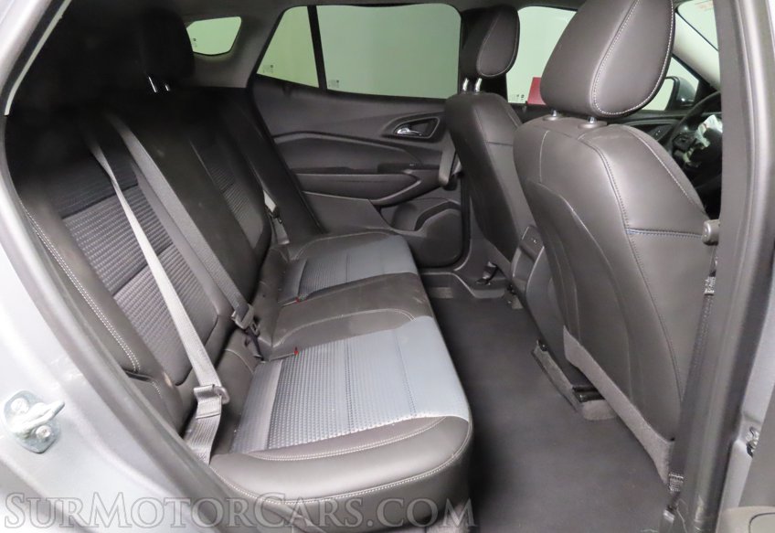 2025 Chevrolet Trax - Image 31