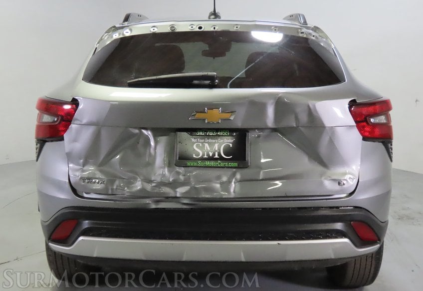 2025 Chevrolet Trax - Image 11