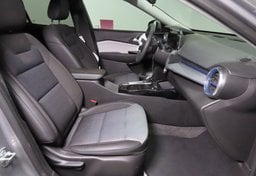 2025 Chevrolet Trax - Image 29