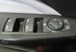 2025 Chevrolet Trax - Image 41