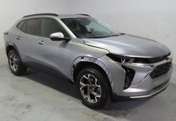 2025 Chevrolet Trax - Image 1