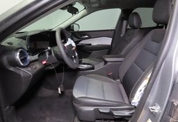 2025 Chevrolet Trax - Image 28