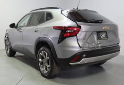 2025 Chevrolet Trax - Image 9