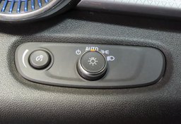 2025 Chevrolet Trax - Image 43