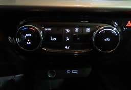 2025 Chevrolet Trax - Image 39