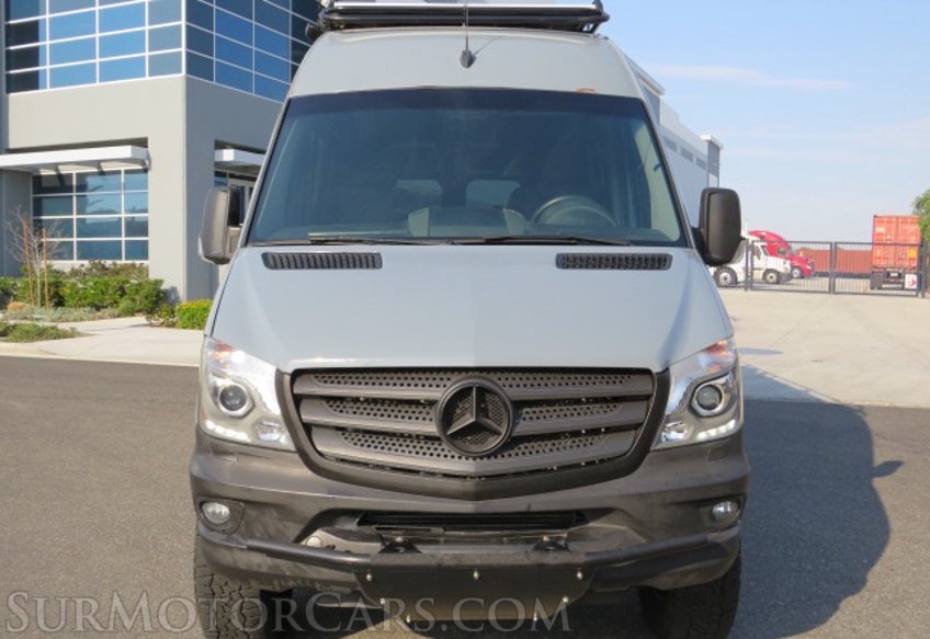 2016 Mercedes-Benz Sprinter Crew Vans - Image 9
