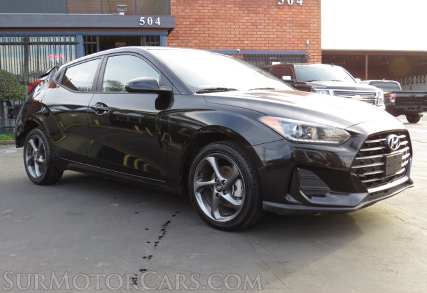 2019 Hyundai Veloster - Image 2