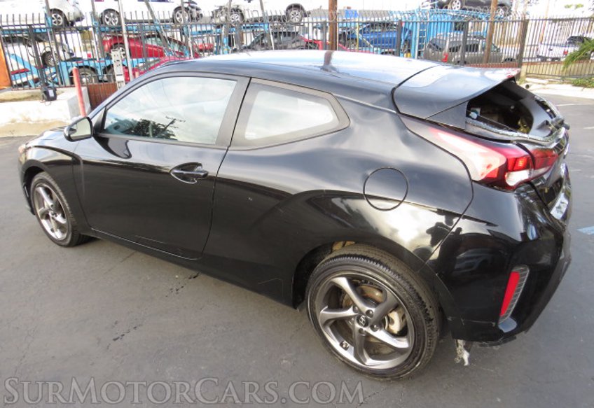 2019 Hyundai Veloster - Image 5