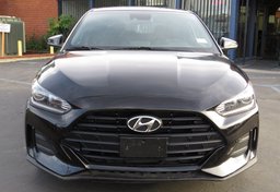2019 Hyundai Veloster - Image 11