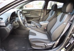 2019 Hyundai Veloster - Image 17