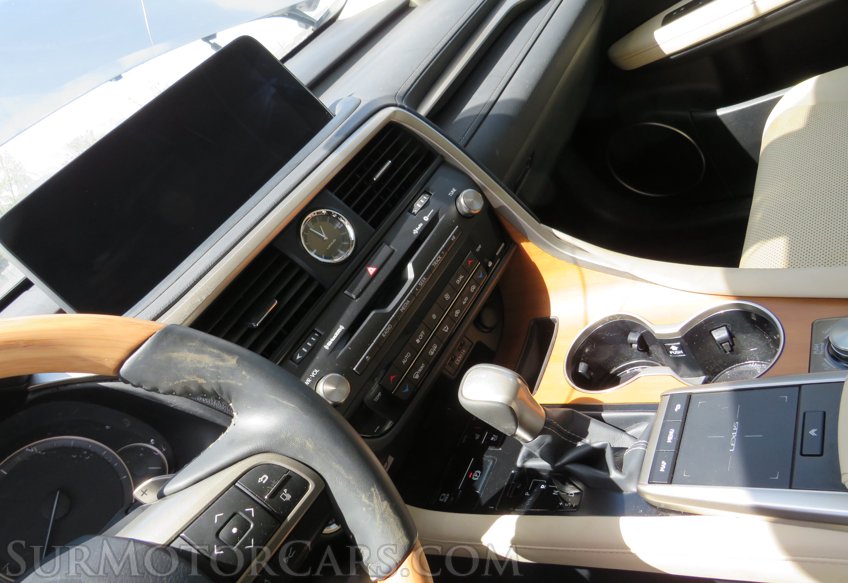 2021 Lexus RX - Image 39