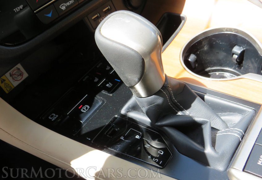 2021 Lexus RX - Image 44