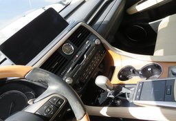 2021 Lexus RX - Image 39