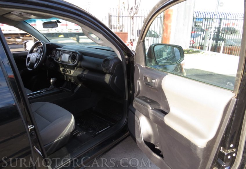 2019 Toyota Tacoma - Image 18