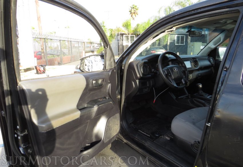 2019 Toyota Tacoma - Image 17