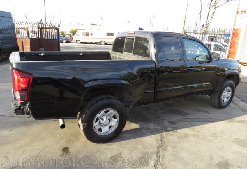 2019 Toyota Tacoma - Image 9