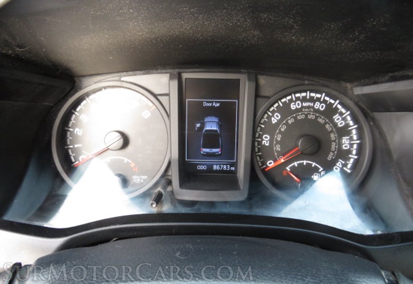 2019 Toyota Tacoma - Image 27