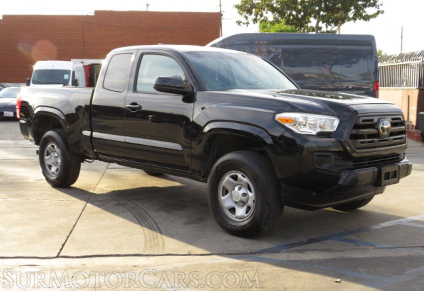 2019 Toyota Tacoma - Image 3