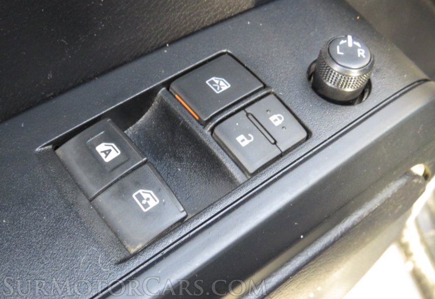 2019 Toyota Tacoma - Image 39