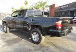 2019 Toyota Tacoma - Image 8