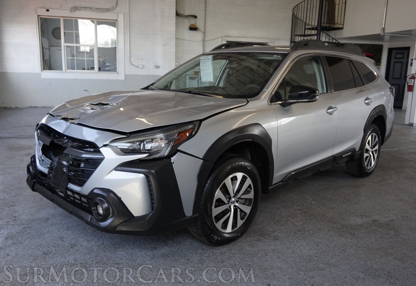 2024 Subaru Outback - Image 2