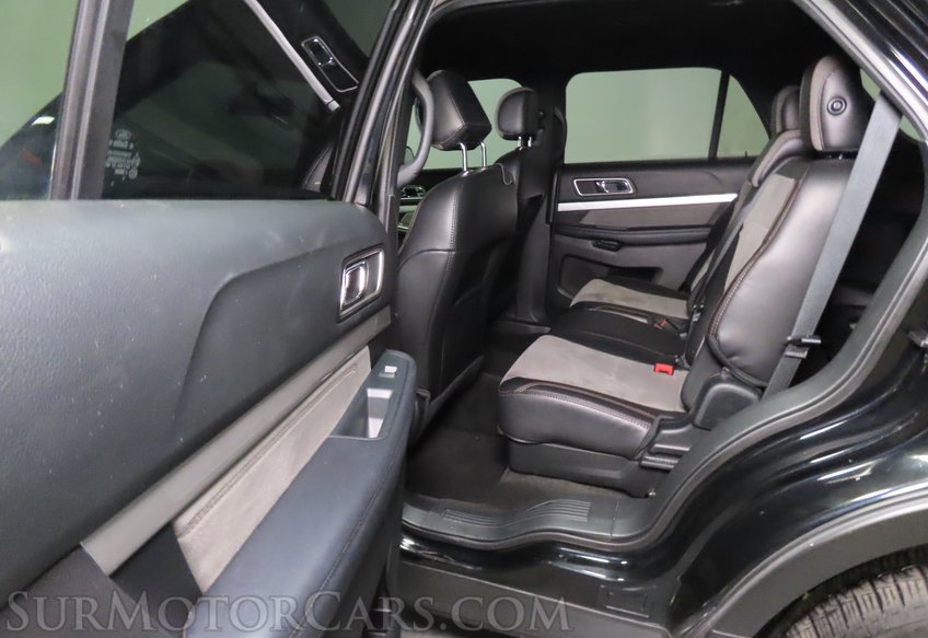 2017 Ford Explorer XLT - Image 24