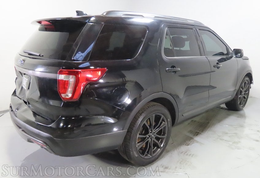 2017 Ford Explorer XLT - Image 8