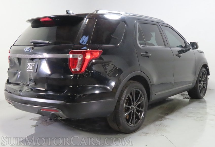 2017 Ford Explorer XLT - Image 6