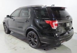 2017 Ford Explorer XLT - Image 7