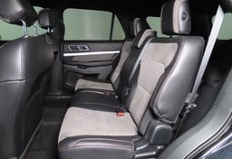 2017 Ford Explorer XLT - Image 27