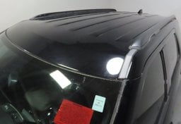 2017 Ford Explorer XLT - Image 13