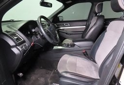 2017 Ford Explorer XLT - Image 21