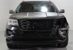 2017 Ford Explorer XLT - Image 11