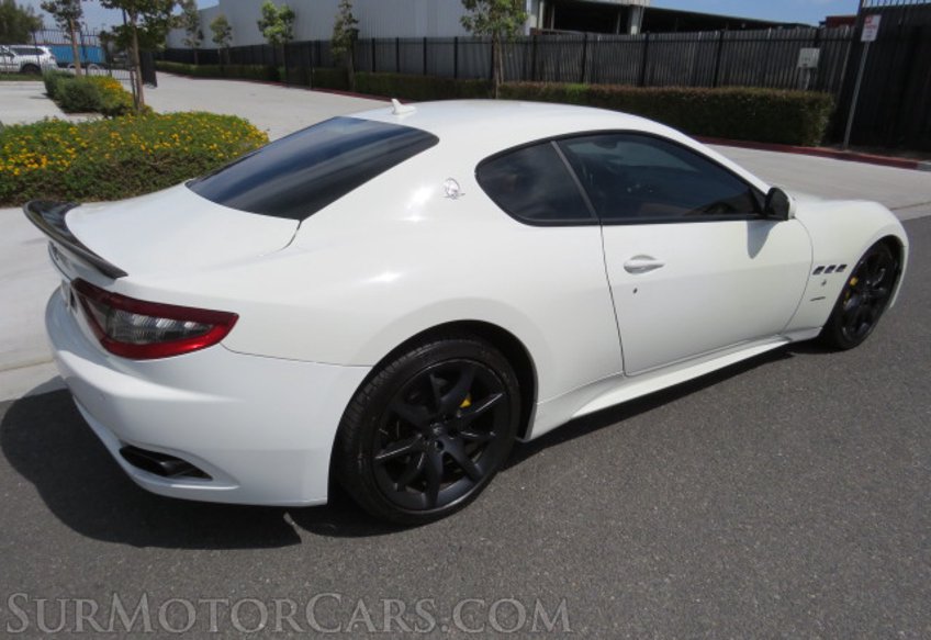 2015 Maserati GranTurismo - Image 3