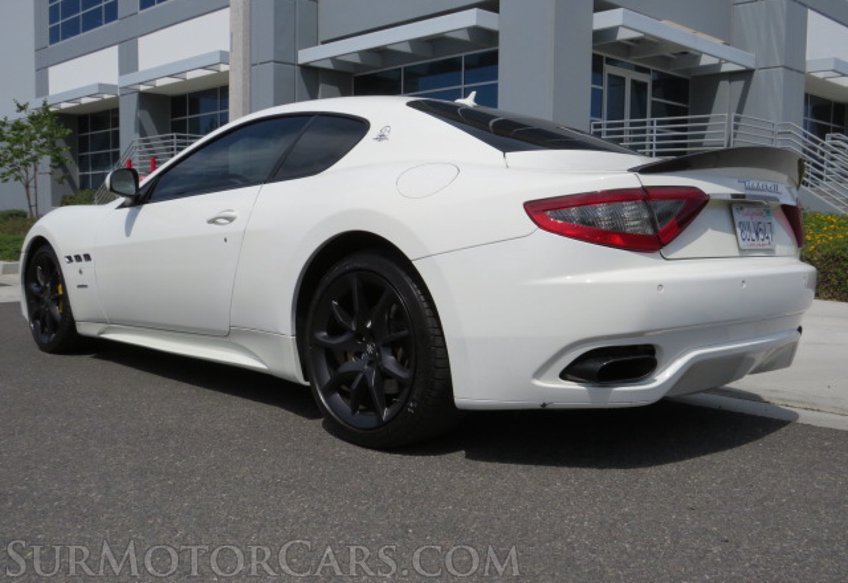 2015 Maserati GranTurismo - Image 9