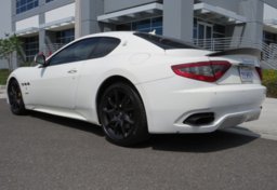 2015 Maserati GranTurismo - Image 9