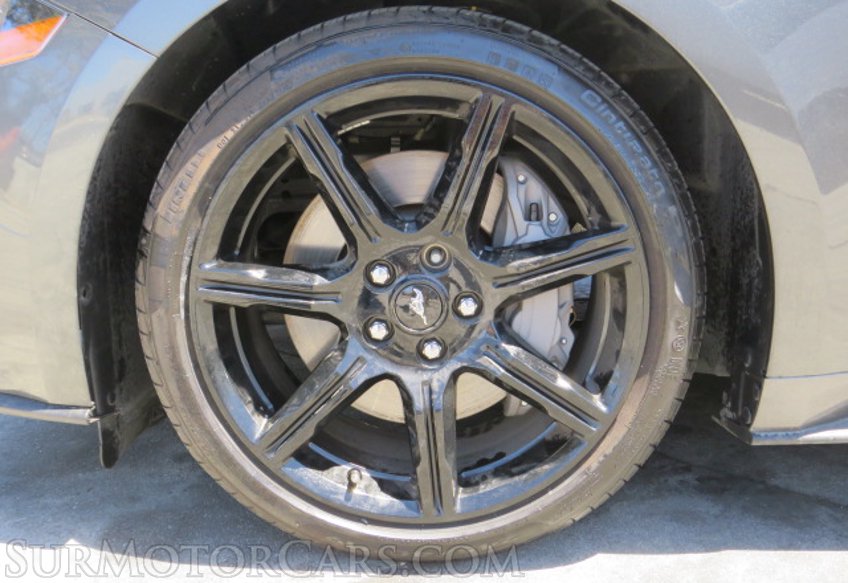 2020 Ford Mustang - Image 16