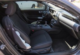 2020 Ford Mustang - Image 25