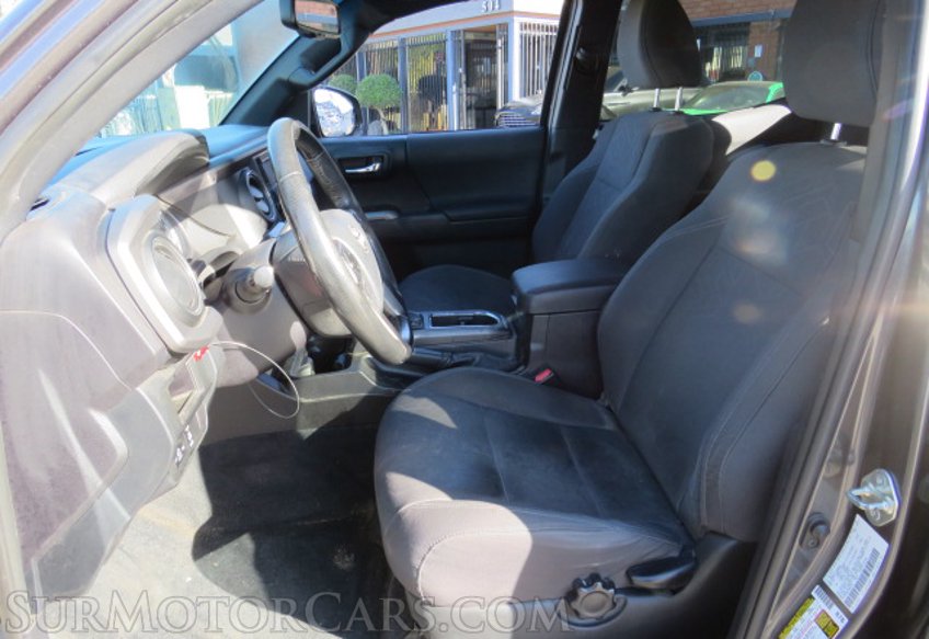 2016 Toyota Tacoma - Image 25