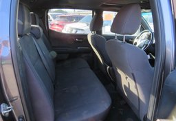 2016 Toyota Tacoma - Image 28