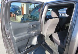 2016 Toyota Tacoma - Image 23