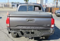 2016 Toyota Tacoma - Image 12