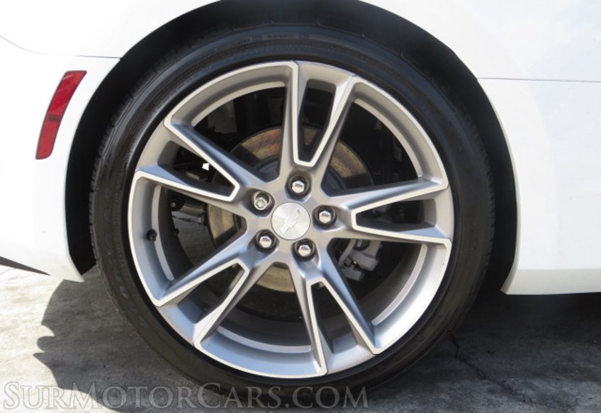 2021 Chevrolet Camaro - Image 16