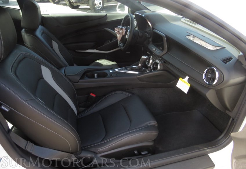 2021 Chevrolet Camaro - Image 24