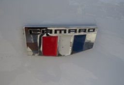 2021 Chevrolet Camaro - Image 18