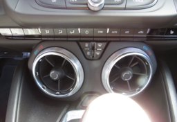 2021 Chevrolet Camaro - Image 41